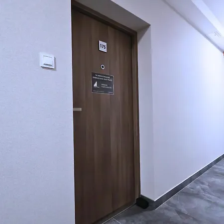 Appartement 17 Pietro #capitaltower 175 Fv Parking By Okazja *